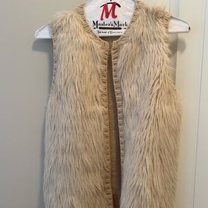 Fur vest